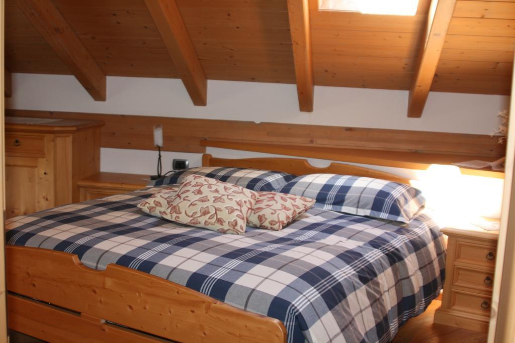 דירות איזולצ'יה Casa Lucia חדר תמונה